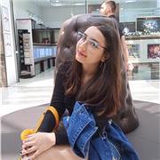 Me considero una persona con capacidad de escucha,soy paciente , asertiva y me encanta la música y cantar.Sería un orgullo transmitir conocimientos musicales.